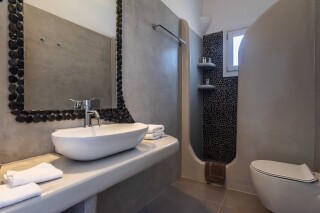 honeymoon suite tania milos bathroom