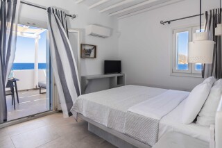 honeymoon suite tania milos bedroom