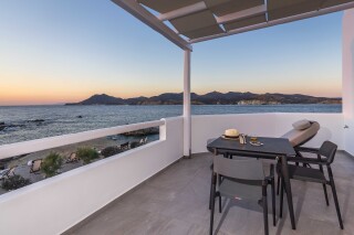 honeymoon suite tania milos sea views (2)